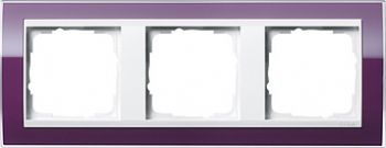  Рамка Gira Event Clear 3 поста фиолетовый с белой вставкой 0213753